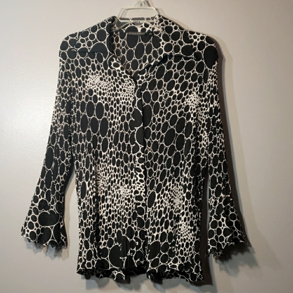 Essentials by Milano Button Down Blouse